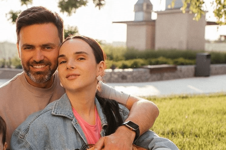 Серйозний інцидент у родині Мірошниченка: дружина потрапила до лікарні через травму