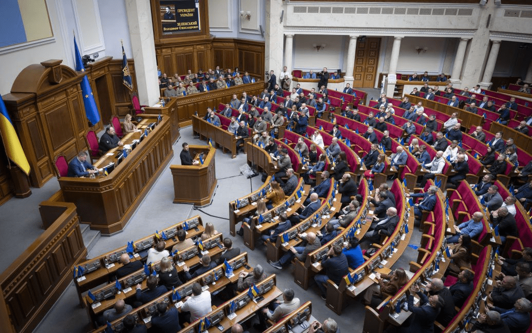 Верховная Рада поддержала скандальный закон о НАБУ и САП: все подробности