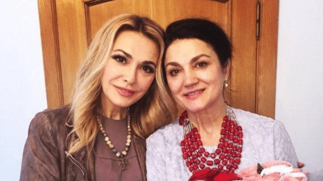 Ольга Сумська вразила шанувальників фото з сестрою, з якою не бачилась роками