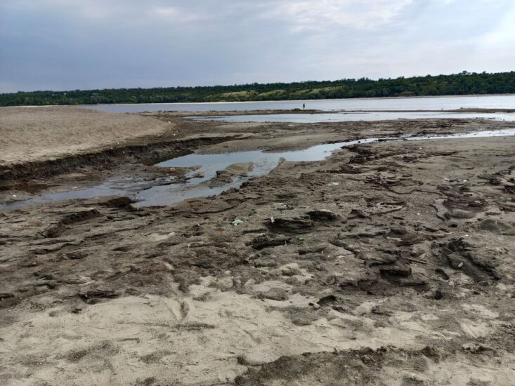 На узбережжі обмілілого Дніпра знайшли артефакт, якому понад 5000 років (фото)
