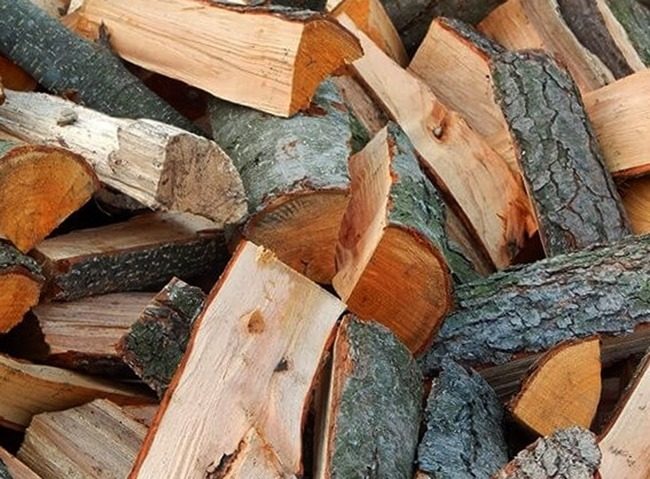 Не стоит их покупать: эти дрова почти не горят и только засоряют печку ➤ Prozoro.net.ua