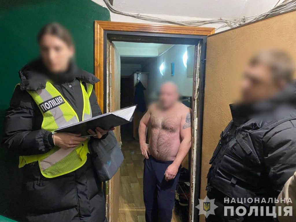 Полиция провела обыски по делам о переправке уклонистов за границу 3 Полиция провела обыски по делам о переправке уклонистов за границу