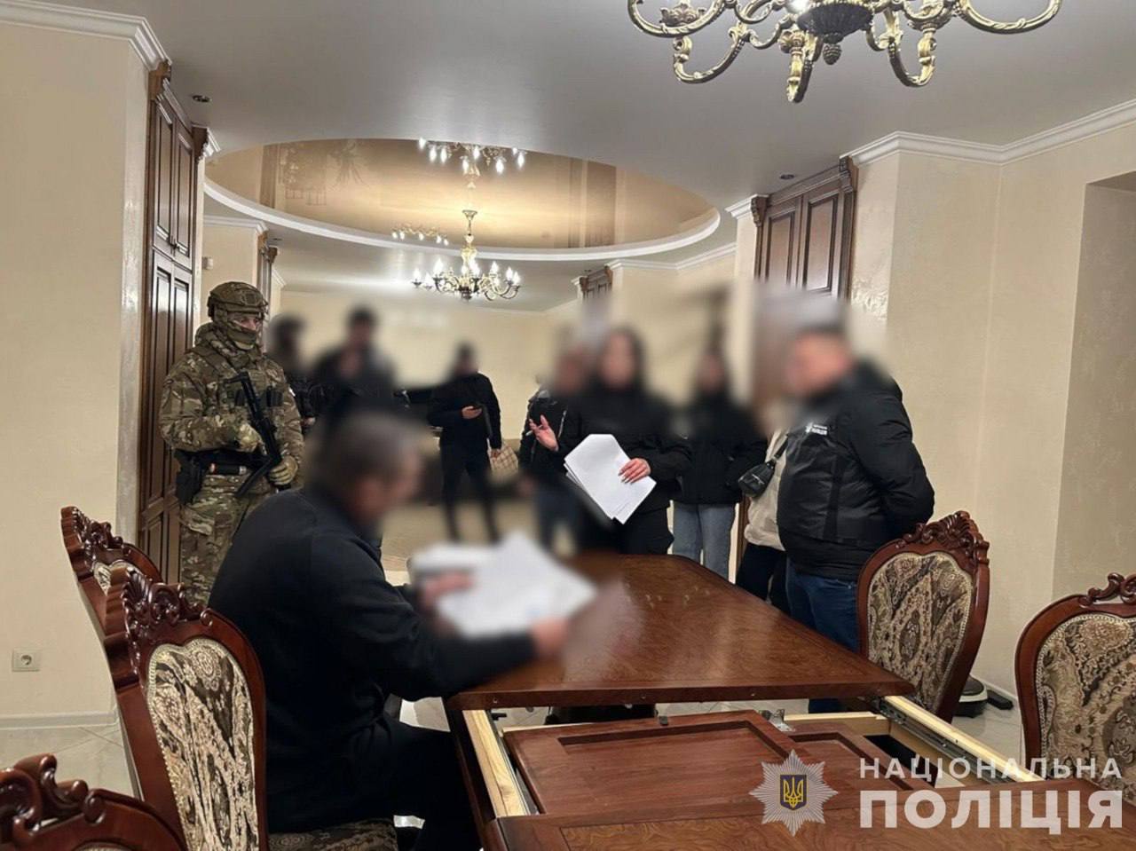 Полиция провела обыски по делам о переправке уклонистов за границу