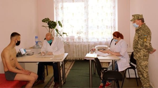 Правила изменили: теперь почти каждого могут направить на ВВК
