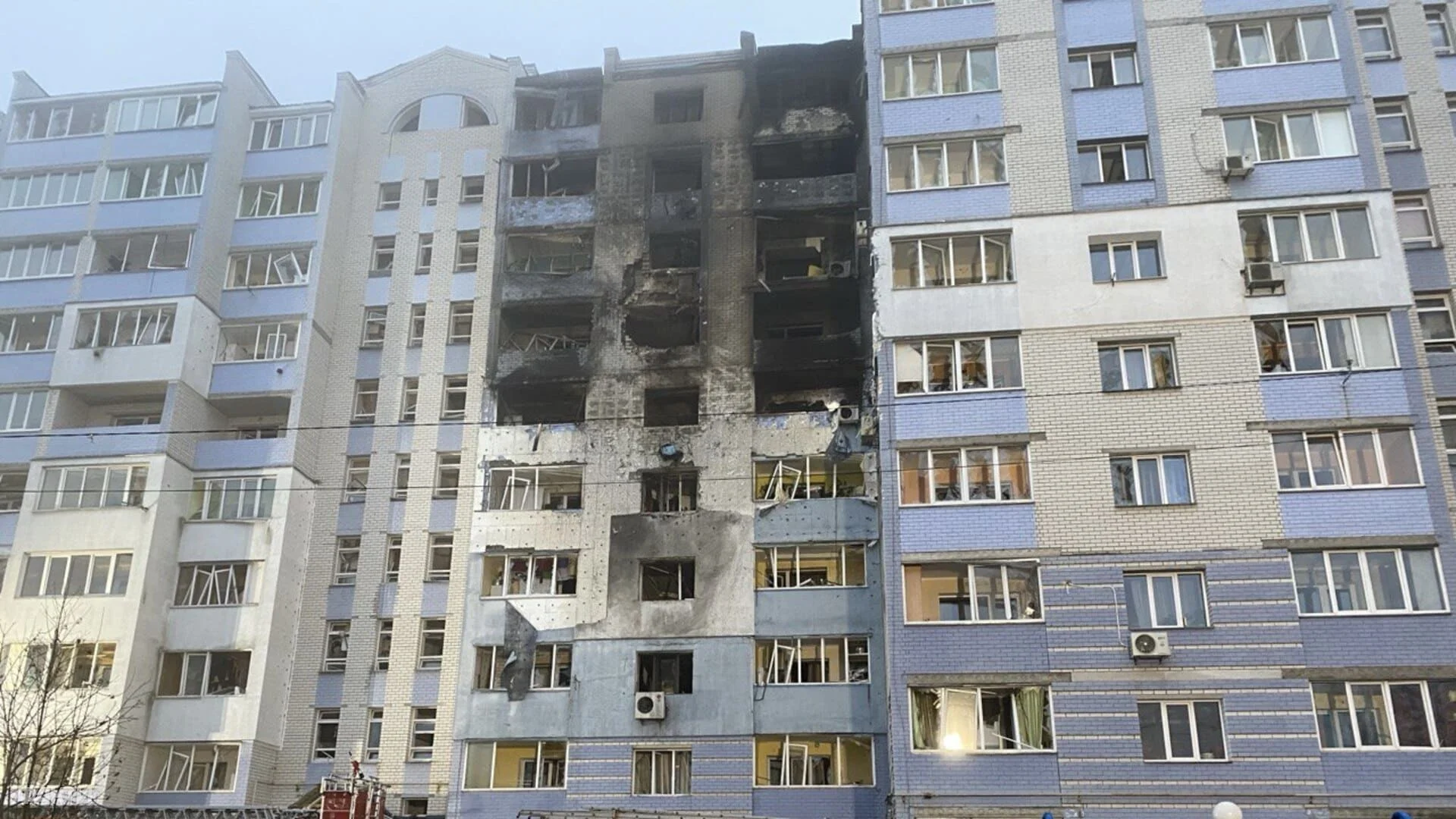 “Пожежа почалася миттєво”: мешканці будинку у Глевасі про падіння уламків дрона