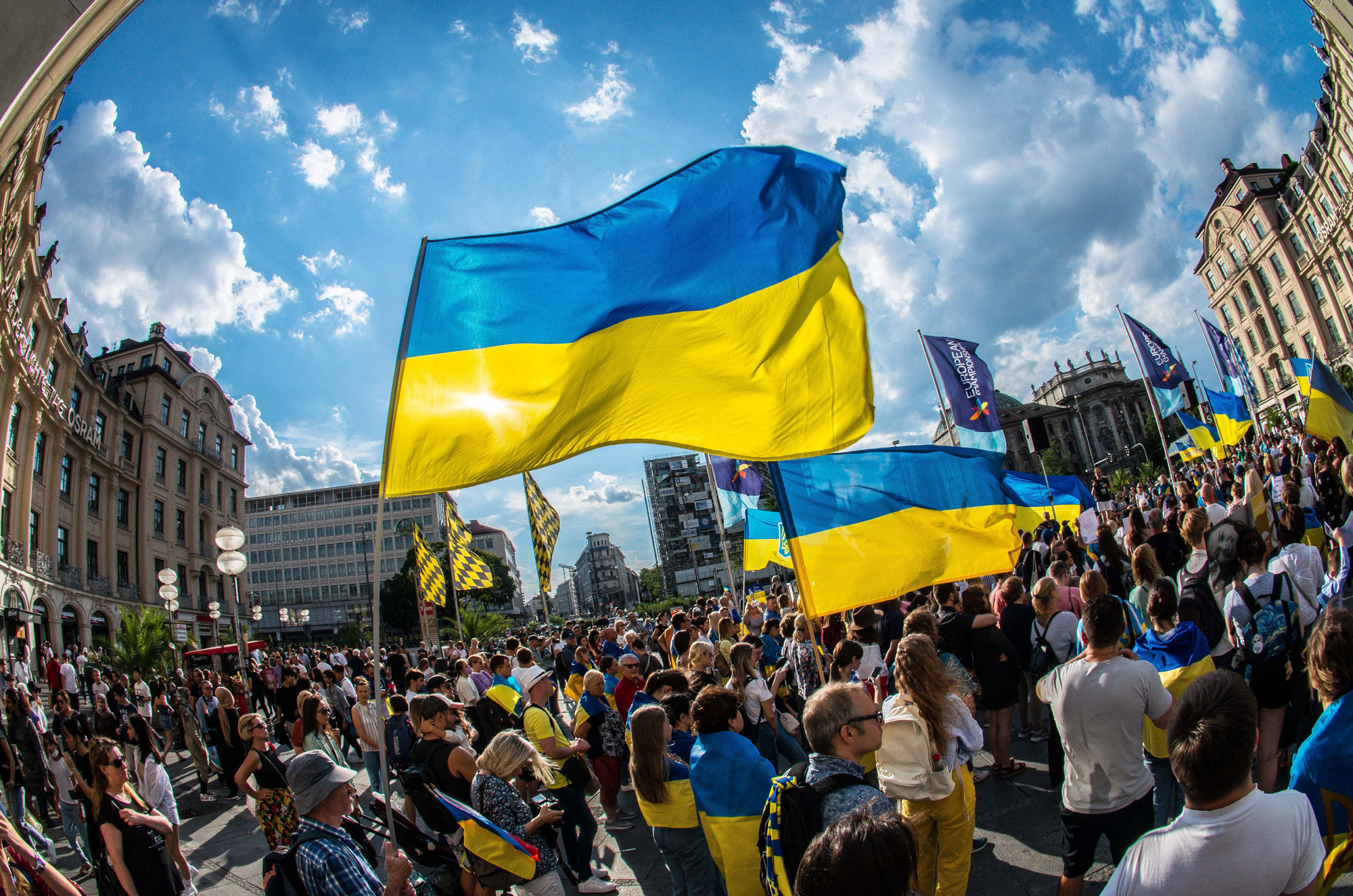 Прогноз на 2025-й шокує: переможний рік та жінка-рятівник