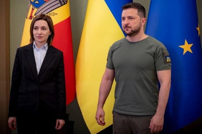 Зеленский и Санду призвали Россию вывести войска из Украины и Приднестровья
