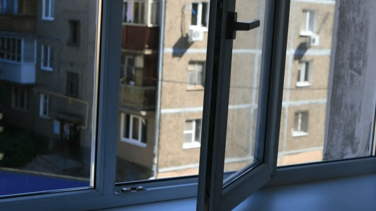 У Росії під час обшуку “випав із вікна” проукраїнський співак ➤ Prozoro.net.ua