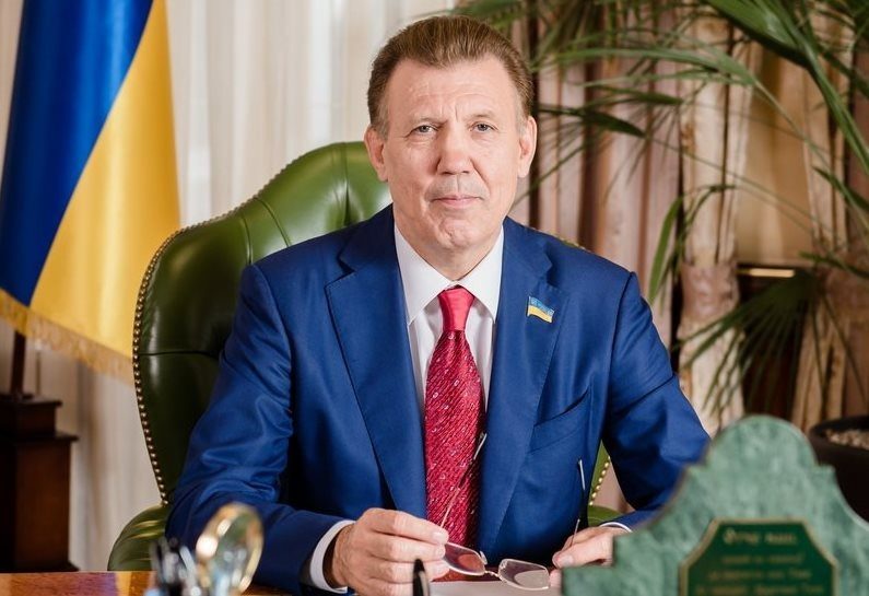 Найбільшу пенсію в Україні одержує Ківалов: розмір приголомшує