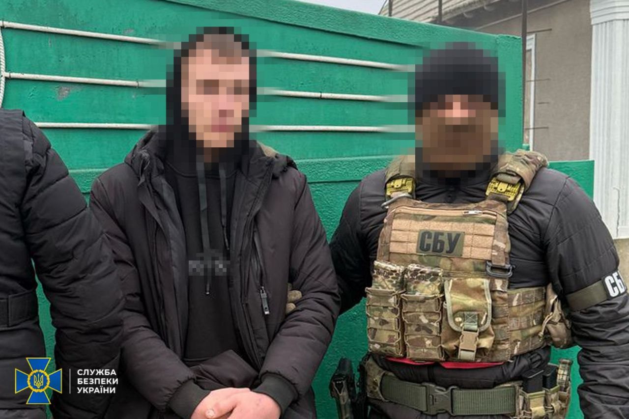 Семь агентов на службе РФ: СБУ разоблачила поджигателей авто военных (фото)
