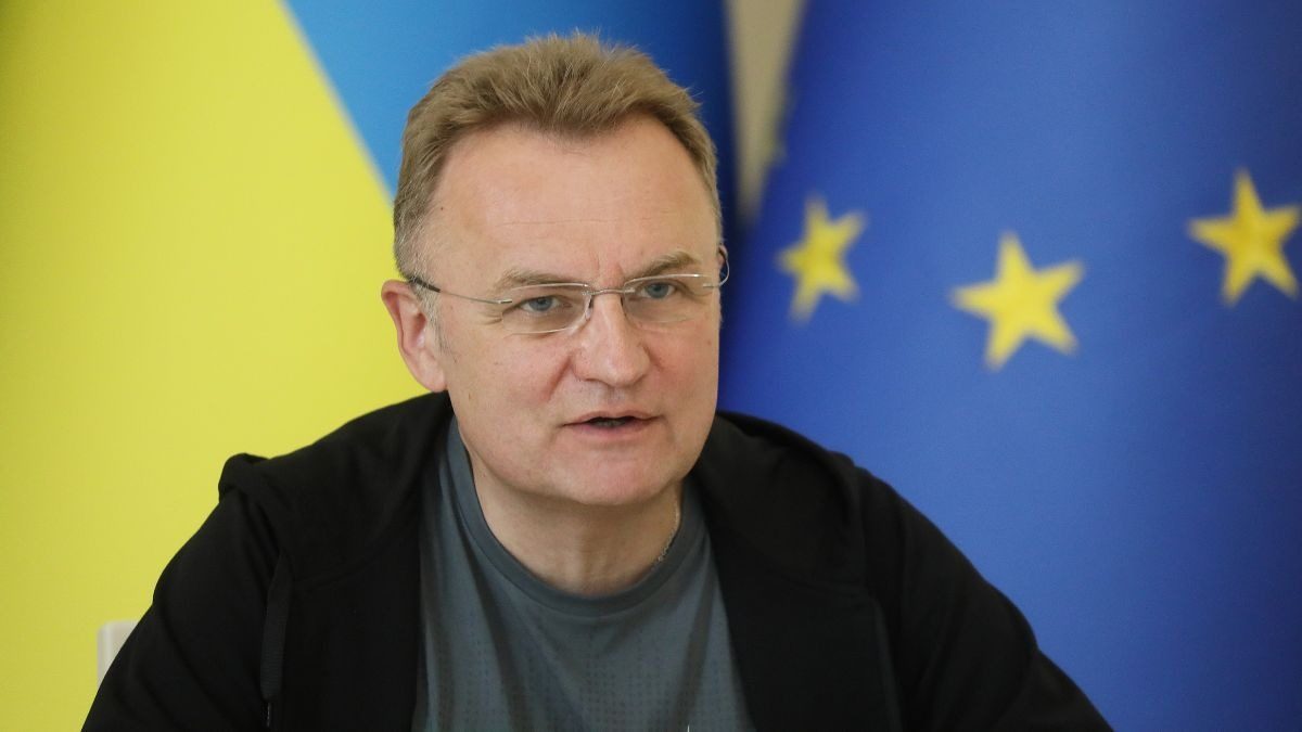 Мер Садовий звернувся до українців через атаку на Зеленського