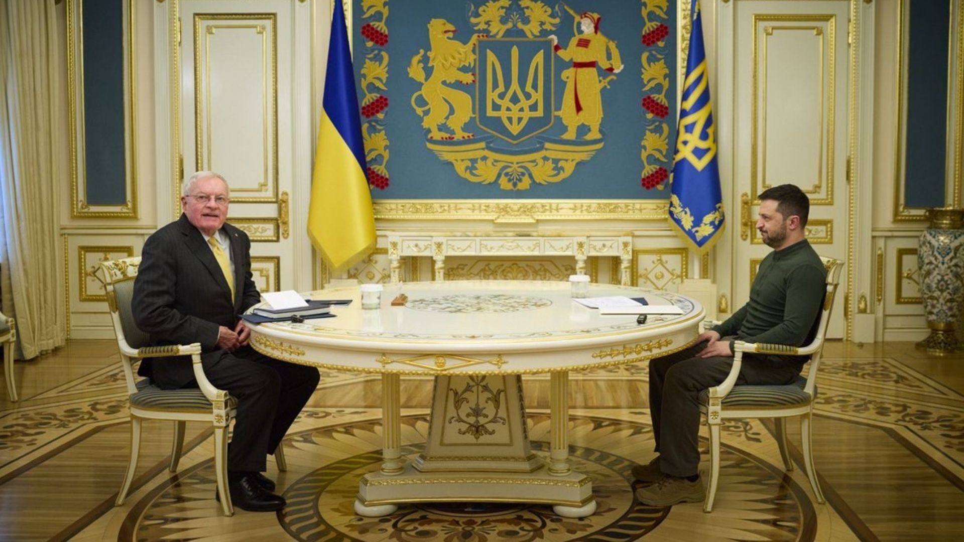 «Трамп совершенно прав о конце войны»: Келлог в госпитале ВСУ