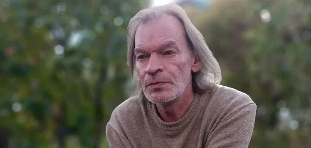 У Росії під час обшуку “випав із вікна” проукраїнський співак