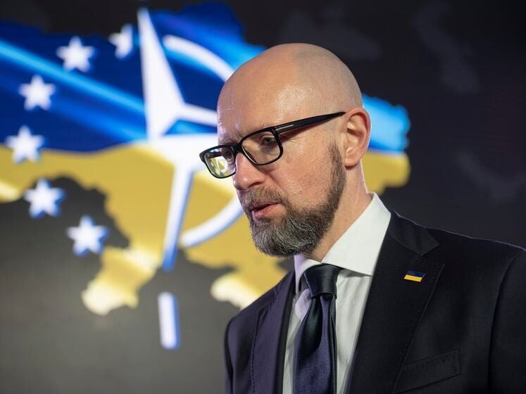 Яценюк отреагировал на санкции против Порошенко