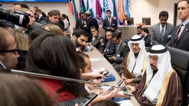 Країни ОПЕК у відповідь на заклик Трампа ухвалили рішення щодо нафти