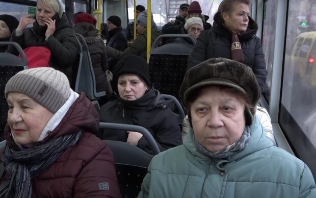 Пільги після 60 років: за який транспорт можна не платити у 2025 році