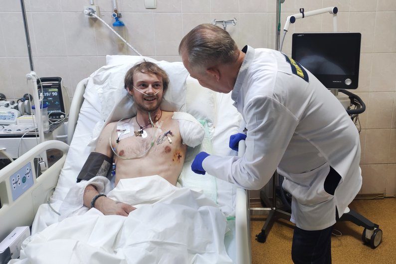 Британець втратив руку та ногу на війні в Україні: все одно хоче лишитися тут
