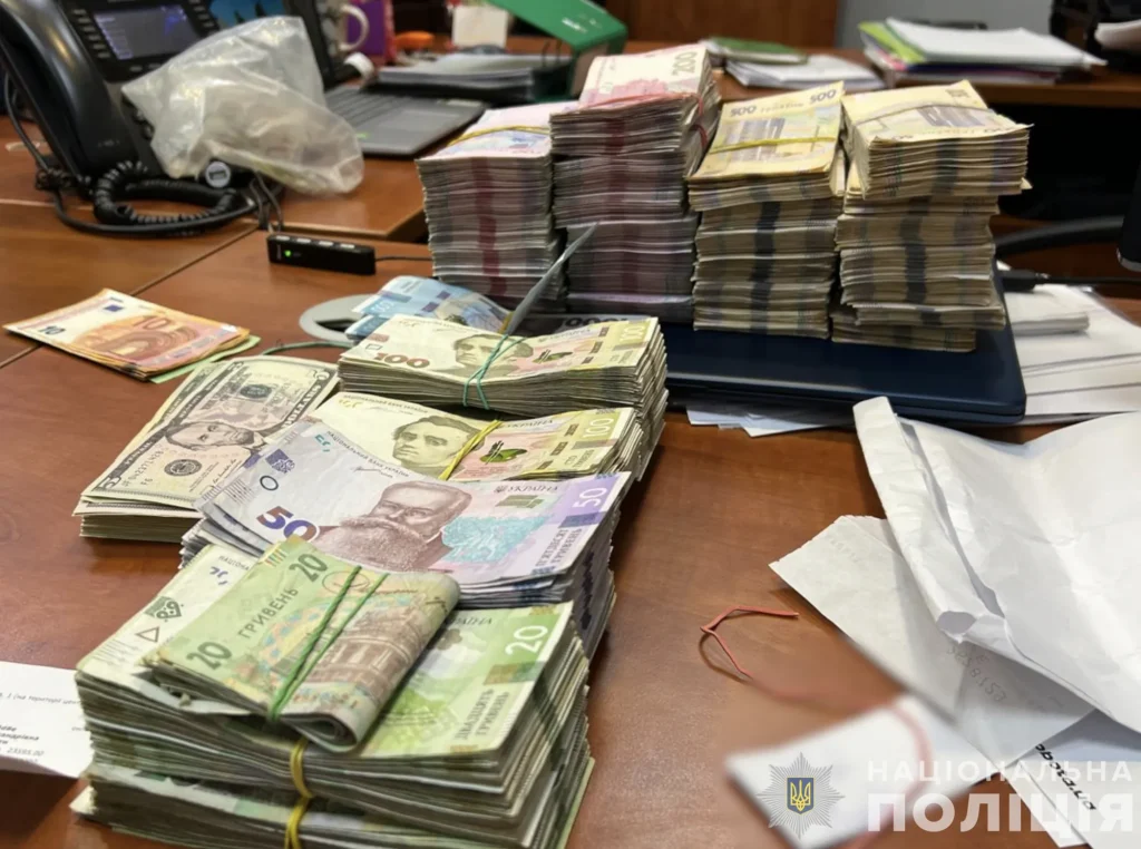 Спонсорували війну: в Україні викрили екснардепа та його синів