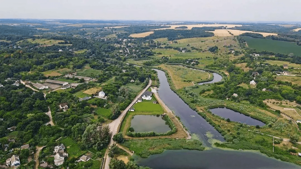 Маловідомі скарби України: місця, які варто відвідати кожному