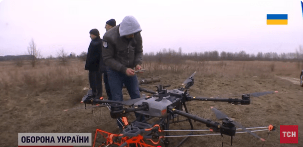 В Україні створили дрон для виявлення російських мін під землею 3 В Україні створили дрон для виявлення російських мін під землею