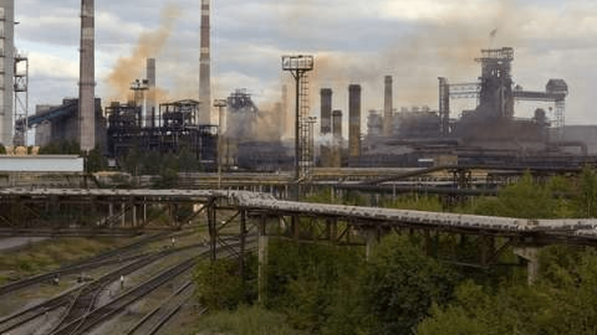 Вибухи в Липецьку: дрони атакували стратегічний комбінат
