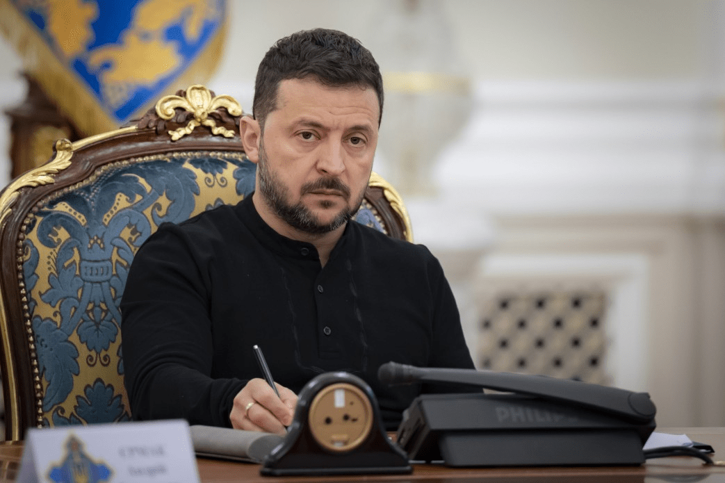 Зеленський висловився про рішення РНБО запровадити санкції проти Порошенка