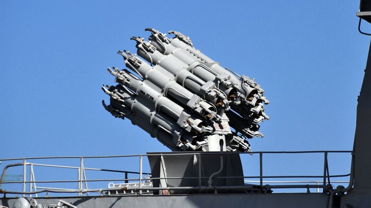 Воины ВСУ уничтожили редкий российский бомбомет «Смерч-2» на Донбассе (видео)