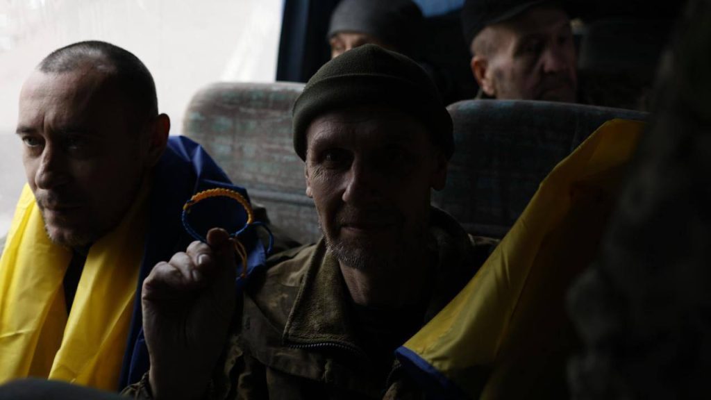 Из российского плена вернули 150 украинских защитников: фото 7 Из российского плена вернули 150 украинских защитников: фото