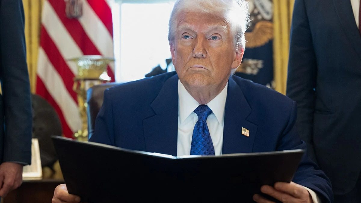 Трамп відповів, чи полетить до Москви 9 травня