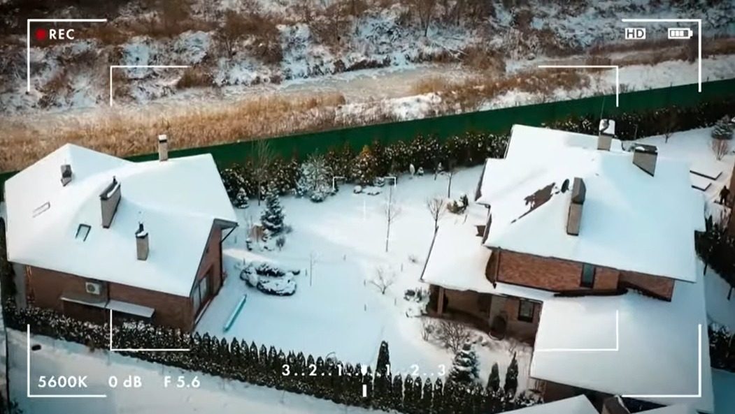 Как выглядит дворец Кати Осадчей в столичном предместье