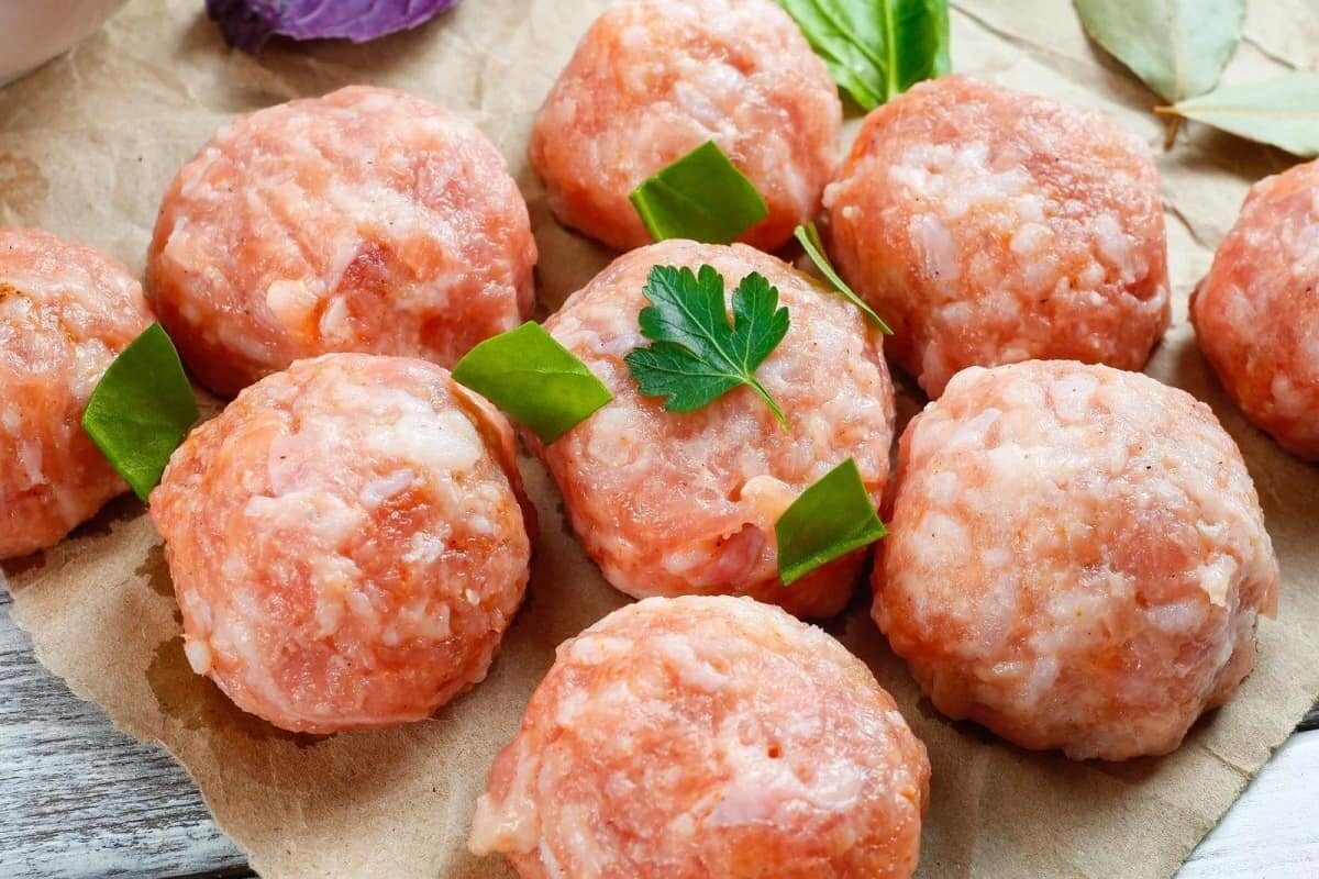 Как приготовить вкусные сочные тефтельки: секреты поваров