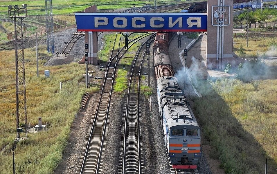 Китай отказывается от транзита в Европу через Россию: в чем причина