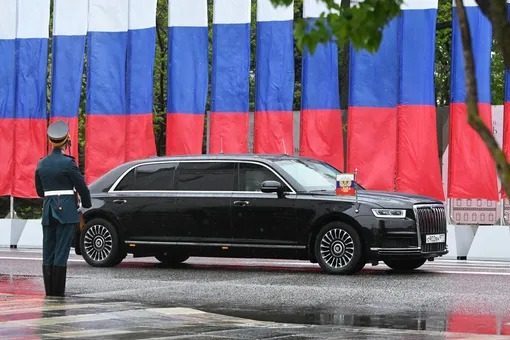 В Москве взорвался и загорелся лимузин Путина: СМИ раскрыли детали