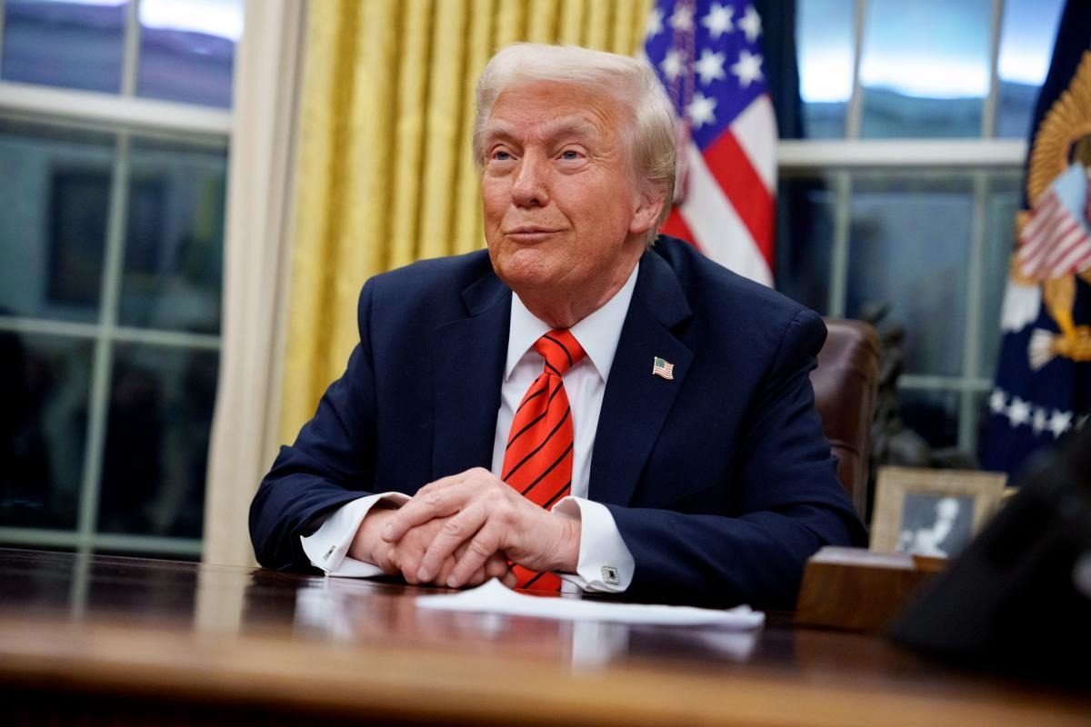 Трамп чесно відповів, чому залишив Україну без допомоги