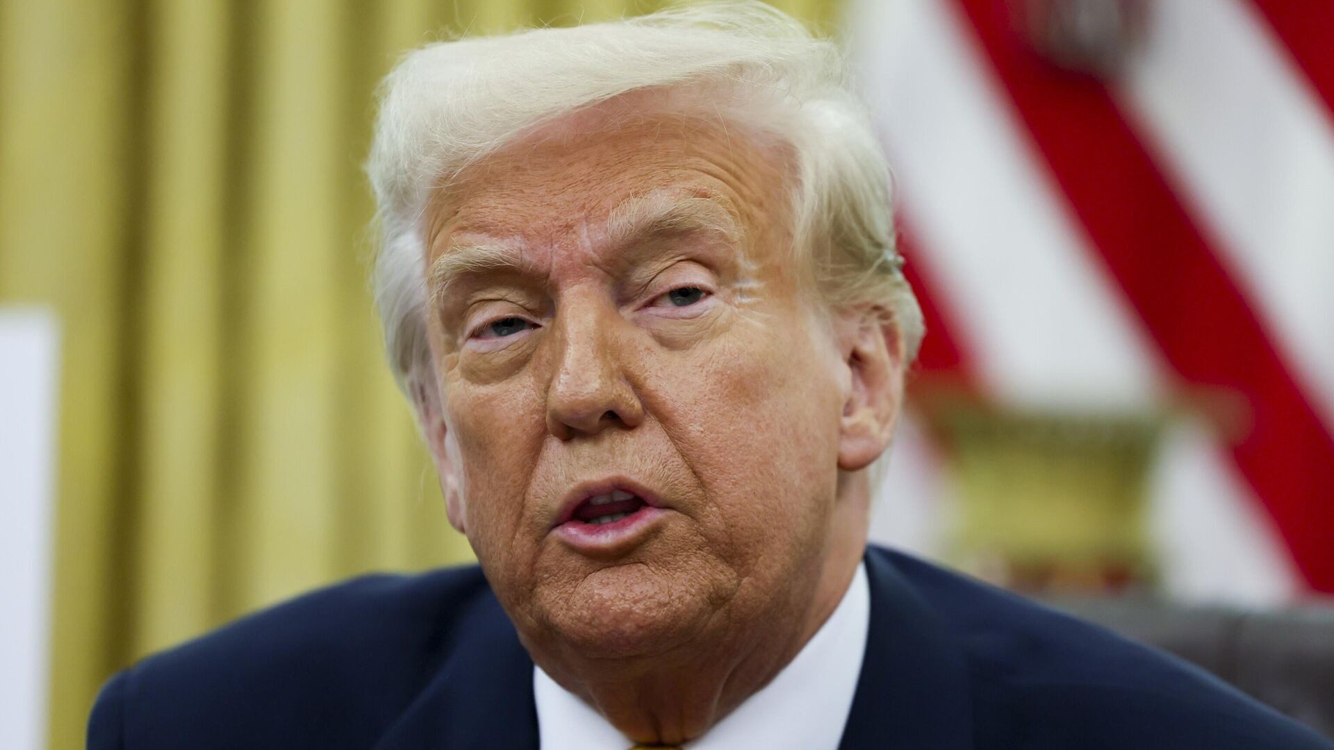 Трамп чесно відповів, чому залишив Україну без допомоги