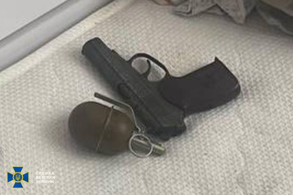 Что нашли в квартире убийцы активиста Демьяна Ганула