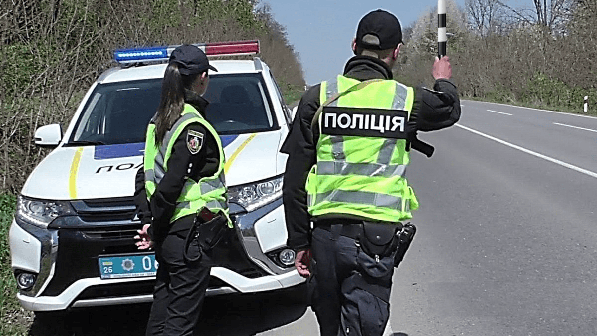 Водіям радять під час зупинки поліцією не віддавати документи ➤ Prozoro.net.ua