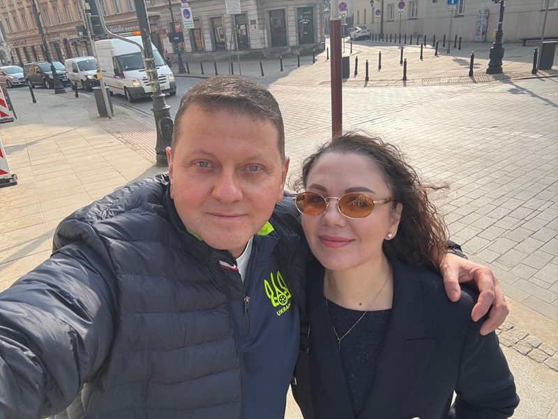 Залужний поділився коханням: “Попри все, весна” 3 Залужний поділився коханням: “Попри все, весна”