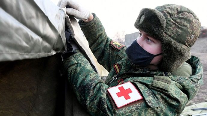 Операція “Труба” обернулася катастрофою: легені солдатів РФ “згоріли”