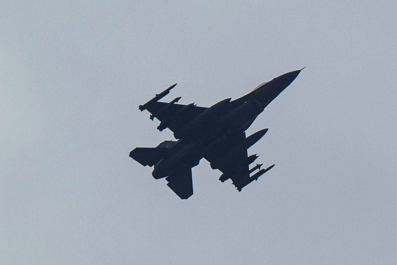 Россияне заявили, что сбили украинский F-16: реакция ВСУ