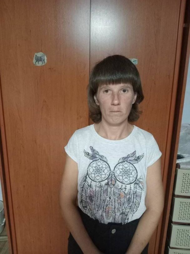 Воспитывали собаки: как сейчас выглядит украинская маугли (фото) 3 Воспитывали собаки: как сейчас выглядит украинская маугли (фото)