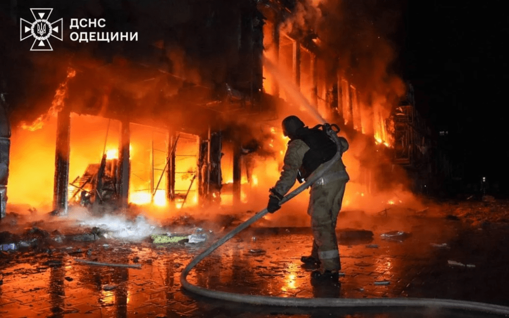 Одеська область під обстрілом: російські війська завдали удару (фото) 3 Одеська область під обстрілом: російські війська завдали удару (фото)