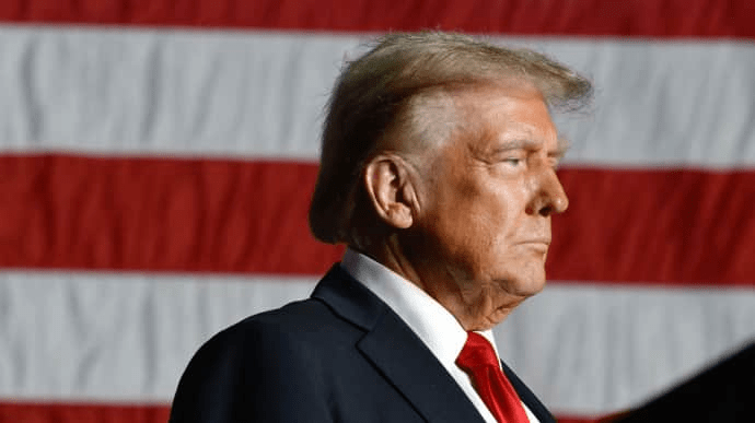 Трамп прочитав лист Зеленського і заговорив про мирні ініціативи Росії