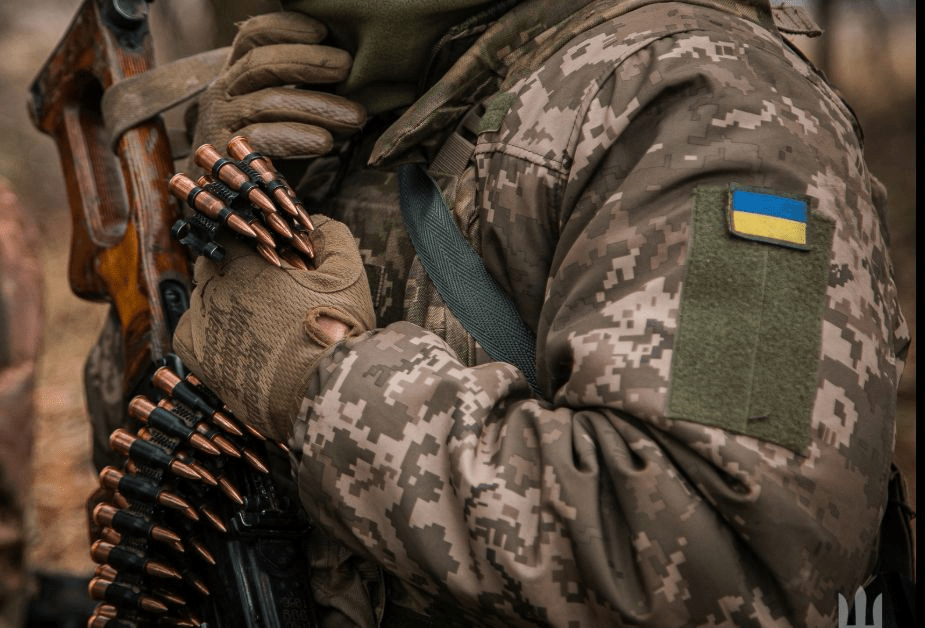 304 дня в окружении: бойцы ВСУ почти год вдвоем удерживали позицию под носом у врага