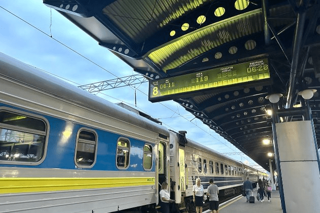 Скасування поїздів: що стоїть за відміною рейсів на популярних маршрутах