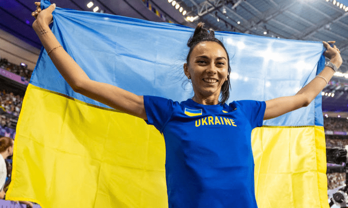 Ірина Геращенко розповіла, чим заробляє на життя та скільки отримує щомісяця