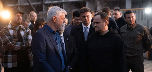 Під час візиту президента Чехії до Одеси Росія атакувала місто “Шахедами”