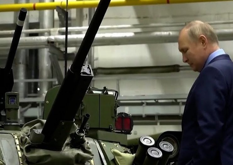 Путину придется увеличить расходы на войну: британская разведка