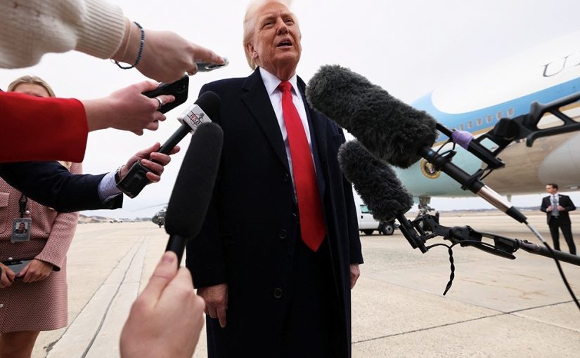 На глазах у всех: Трамп получил удар по лицу микрофоном (видео) ➤ Prozoro.net.ua