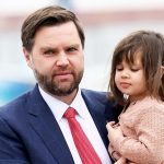 Вэнс заявил что его дочь «напугали» проукраинские активисты ➤ Prozoro.net.ua
